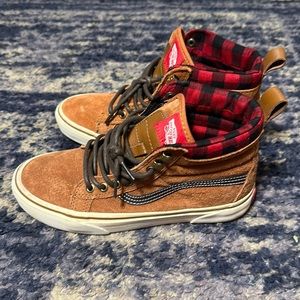 👟 Vans SK8‑Hi Brown Flannel Hi‑Top Sneakers – Women’s Size 7